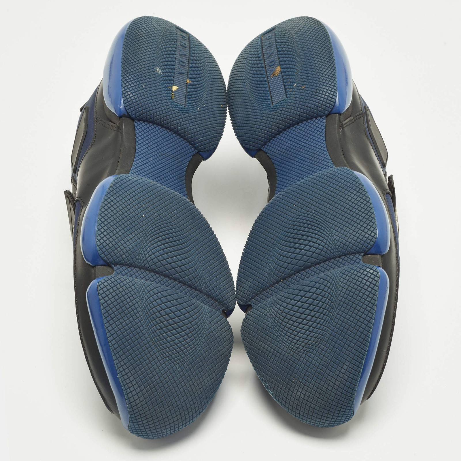 Prada Cloudbust Size 44 Navy BlueBlack Leather and Nylon Low Top Sneakers thumbnail 6