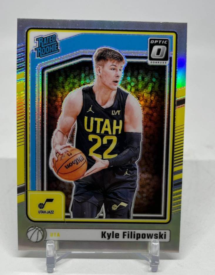 2024-25 Panini Donruss Optic Kyle Filipowski #300 Holo Prizm (RC)