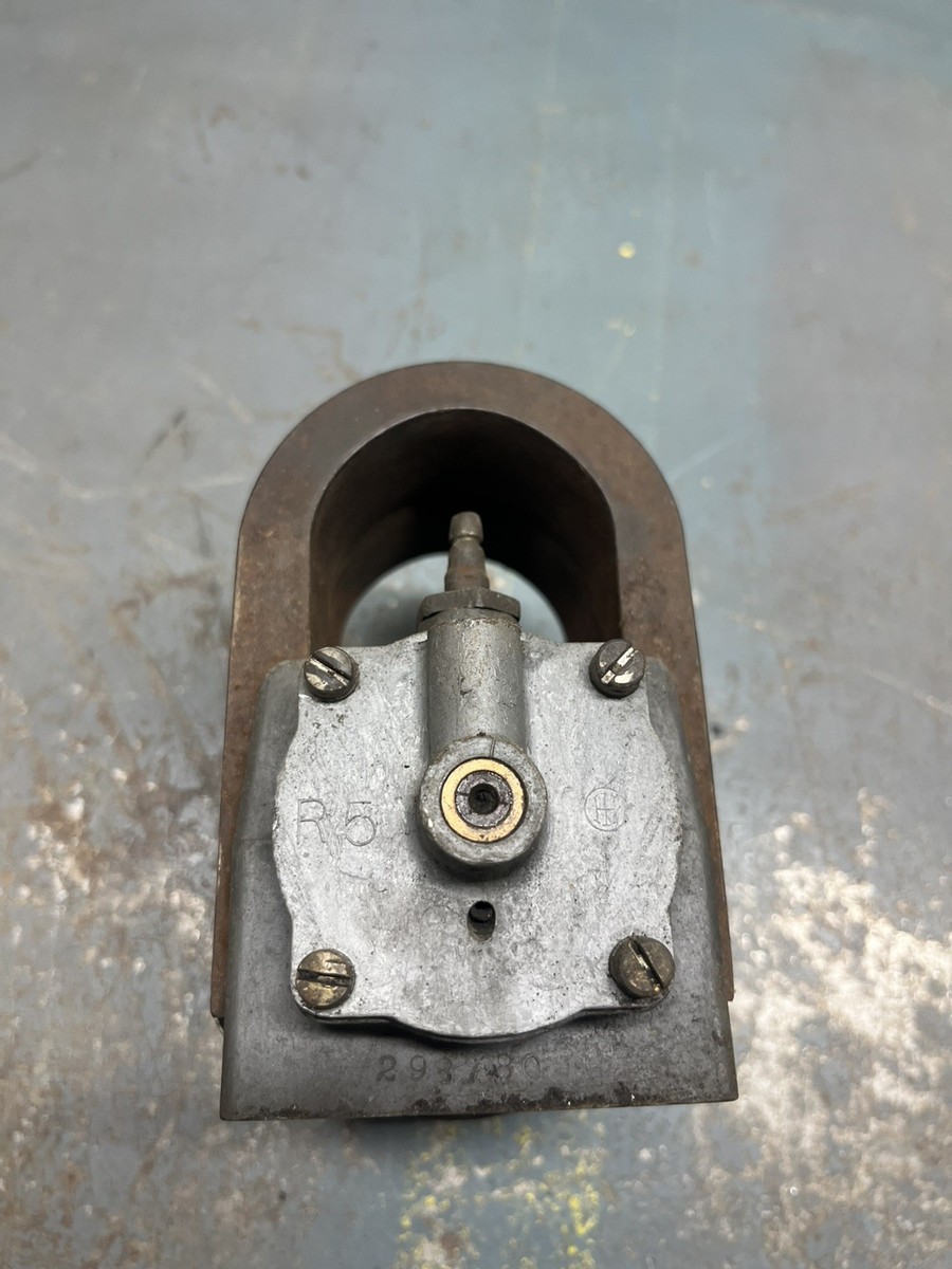 International Type R Low Tension Magneto for 6HP IHC M Hit Miss