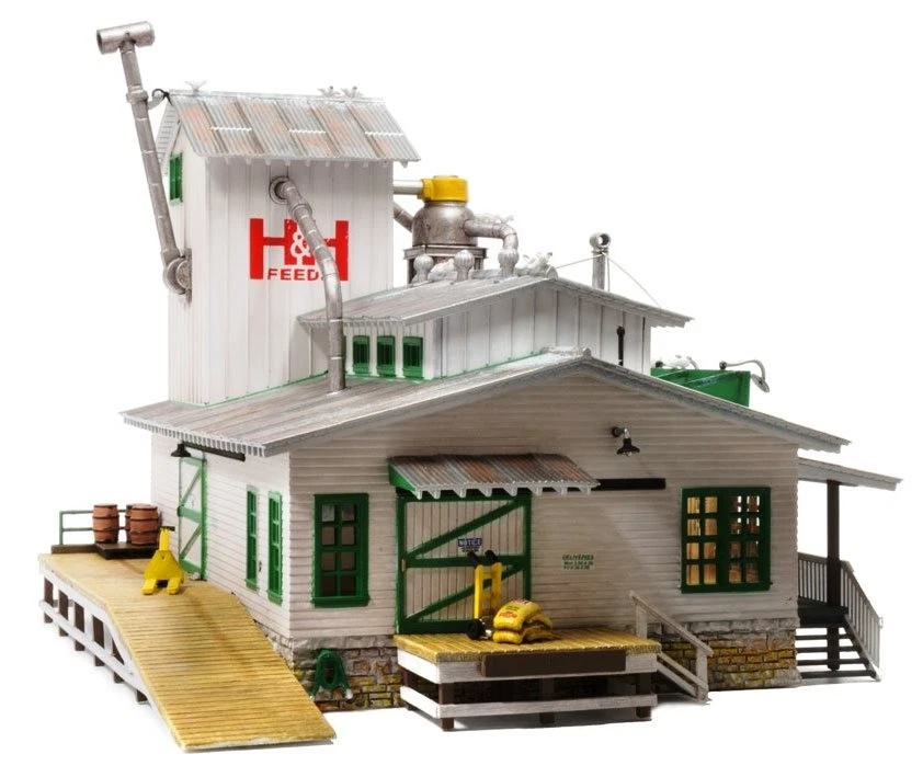 HO Scale - H&H Feed Mill - "built & ready" LED LIGHT - WOO-BR5059 - Image 2 of 4