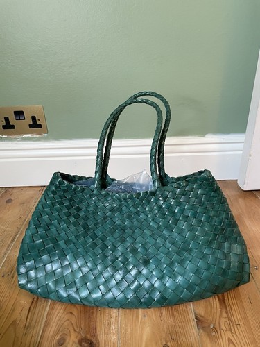 Dragon Diffusion Hand Woven Leather Shoulder Bag Green - Picture 8 of 22