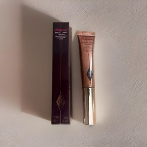 Charlotte Tilbury Hollywood Beauty Light Wand Highlighter in Spotlight 12ml