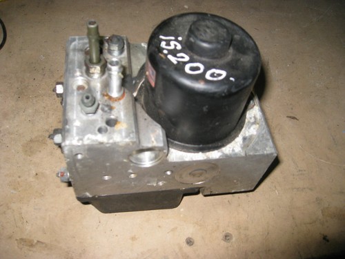 LEXUS IS 200 STEUERGERÄT ABS Bremsaggregat 44540-24010 / 133200-5000