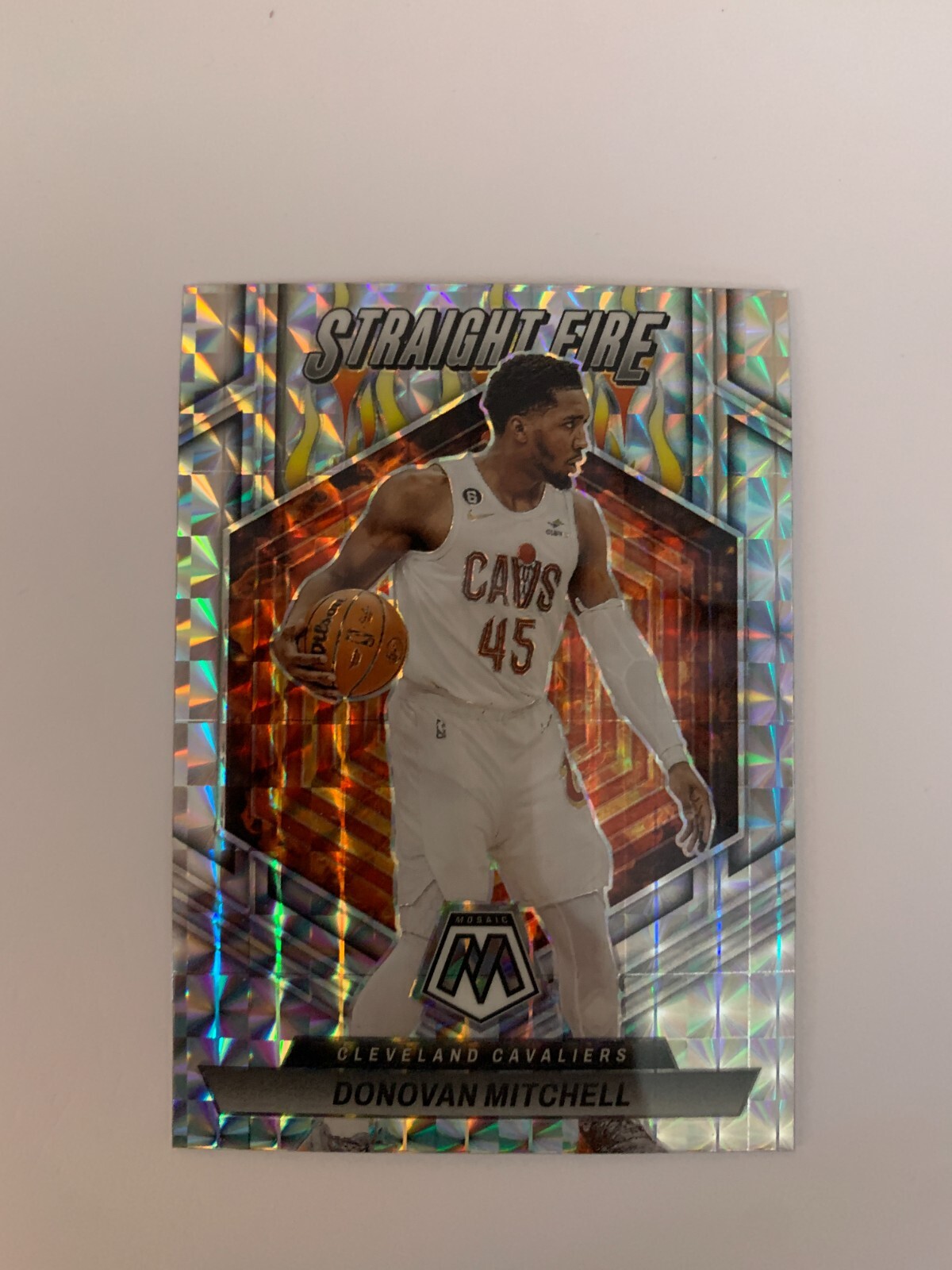 2022-23 Panini Mosaic Straight Fire #10 Donovan Mitchell - Cleveland Cavaliers