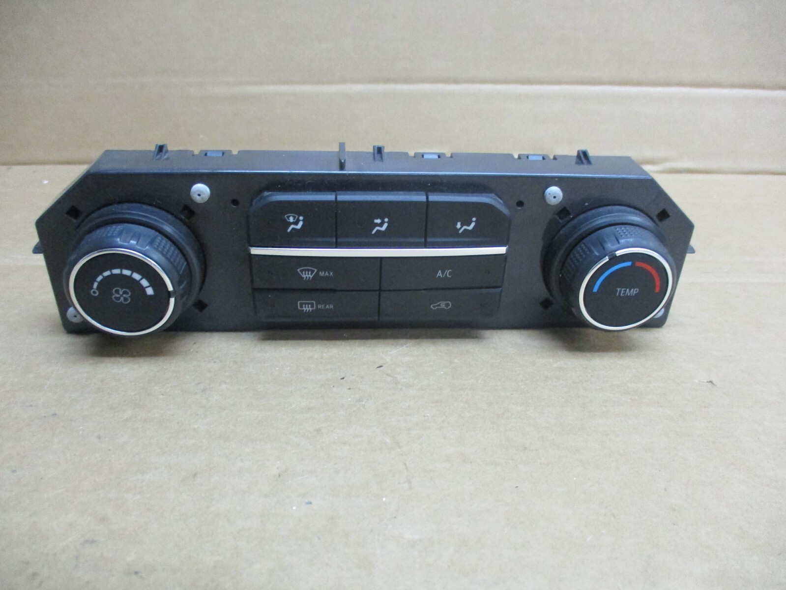 19-22 Chevy Silverado Temperature Climate Control Dash A/C Heat Temp 84542734