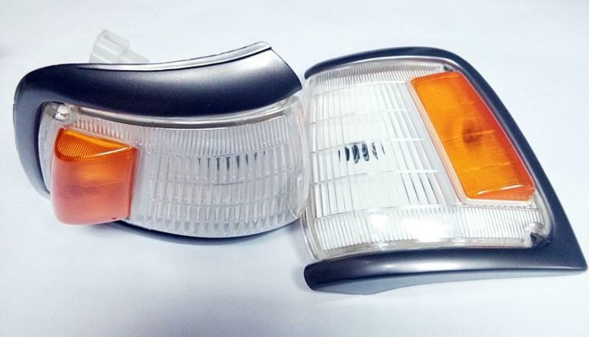 Coppia Fari Posteriori Per Toyota Hilux MK3 LN RN YN 2 4WD 1989-1994 - Ricambio Originale - Foto 3