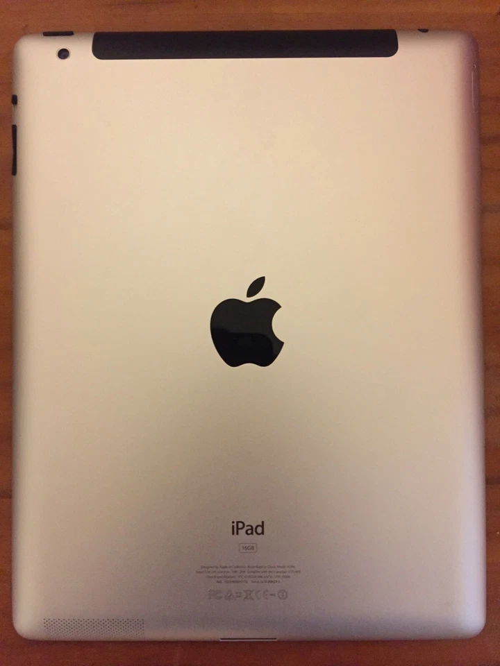 Apple iPad 2 Wi-Fi + 3G Cellular 16GB  Black A1396 and Blue Smart Cover + Pouch - Image 4 of 4