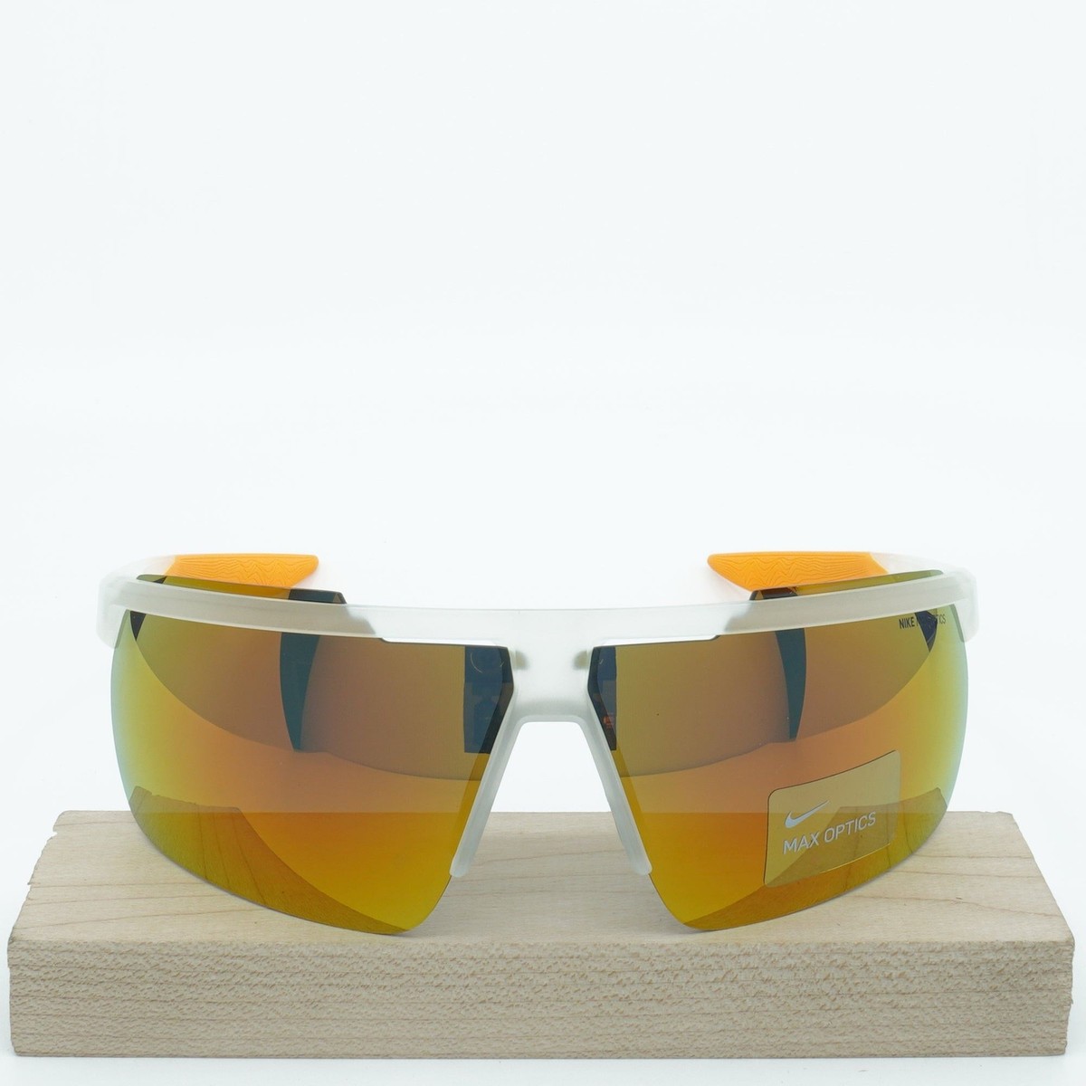 NIKE ヴァイパーウィング⚫︎-⚫︎９１４-１００⚫︎-⚫︎スポーツ・ミラーサングラス Nike Unisex Sunglasses, 100 Matte White/Green Mirror, 57 at Amazon