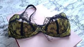 Agent Provocateur Leisa Bra Green Lace  32DD Brief AP2 Suspender AP3  BNWT