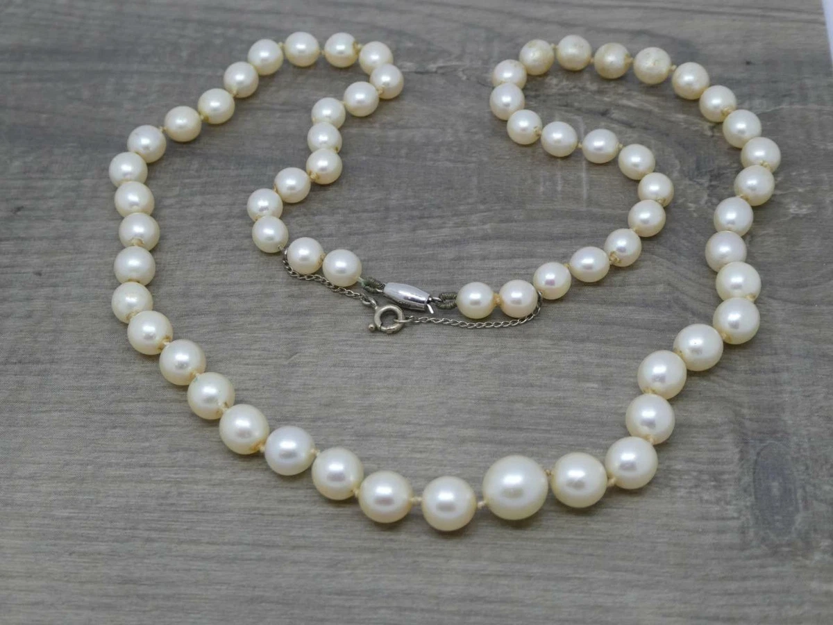 Graduated pearl hotsell necklace 18 inch