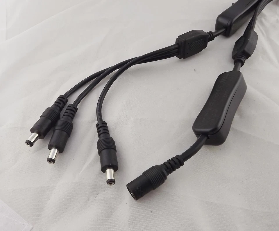 LED Strips 1x Female To 3x Male 5.5x 2.1mm DC Power On/Off Switch Splitter Cable - Image 4 of 4
