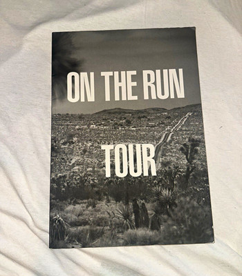ON THE RUN TOUR BOOK Beyoncé & Jay-Z