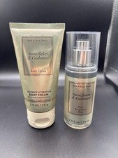 Bath Body Works Snowflakes Cashmere Mini Gift Bag Body Mist Body Cream Set