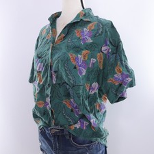 Vintage 1990s Green Butterfly Print Rayon Short Sleeve Button Up Shirt Medium