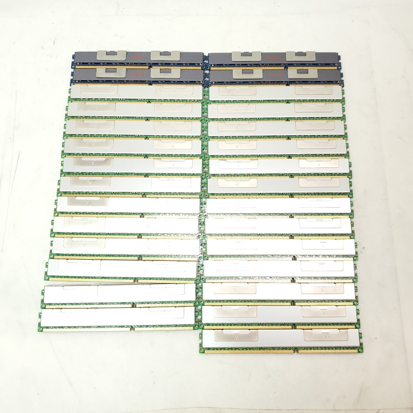 как выглядит Lot of 29 16GB DDR3 1600MHz PC3-12800R 2Rx4 ECC Registered Server RAM Pre-owned фото