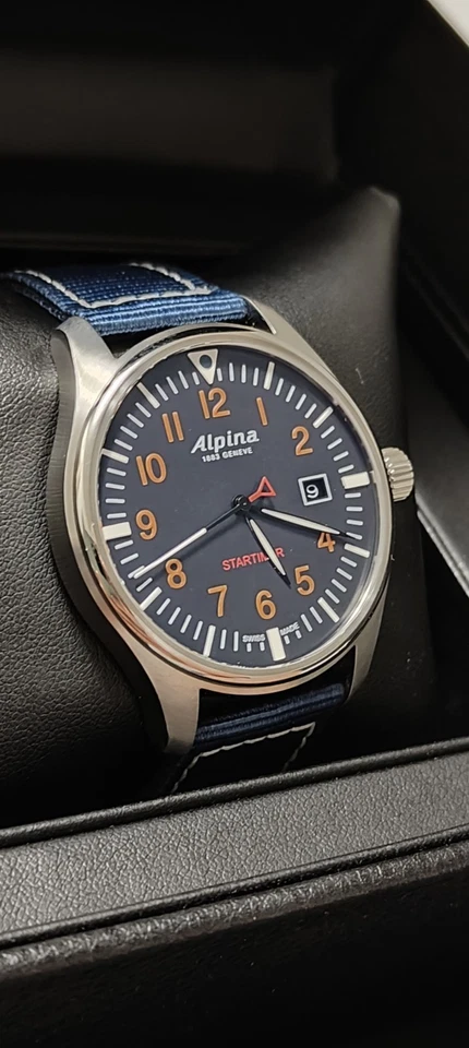 Reloj Alpina Startimer Piloto Hombre Cuarzo Esfera Azul 42mm AL-240N4S6 Foto 2 de 4