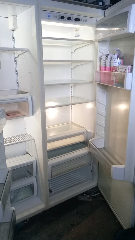 KitchenAid KSSC48FTS 48" refrigerador integrado lado a lado Foto 4 de 4