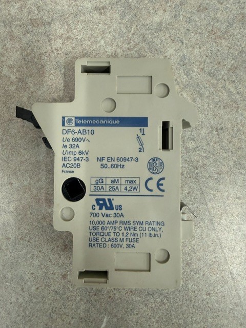 Telemecanique DF6-AB10 Fuse Holder 1 Pole 32A 690V DIN Rail CNC Milltronics