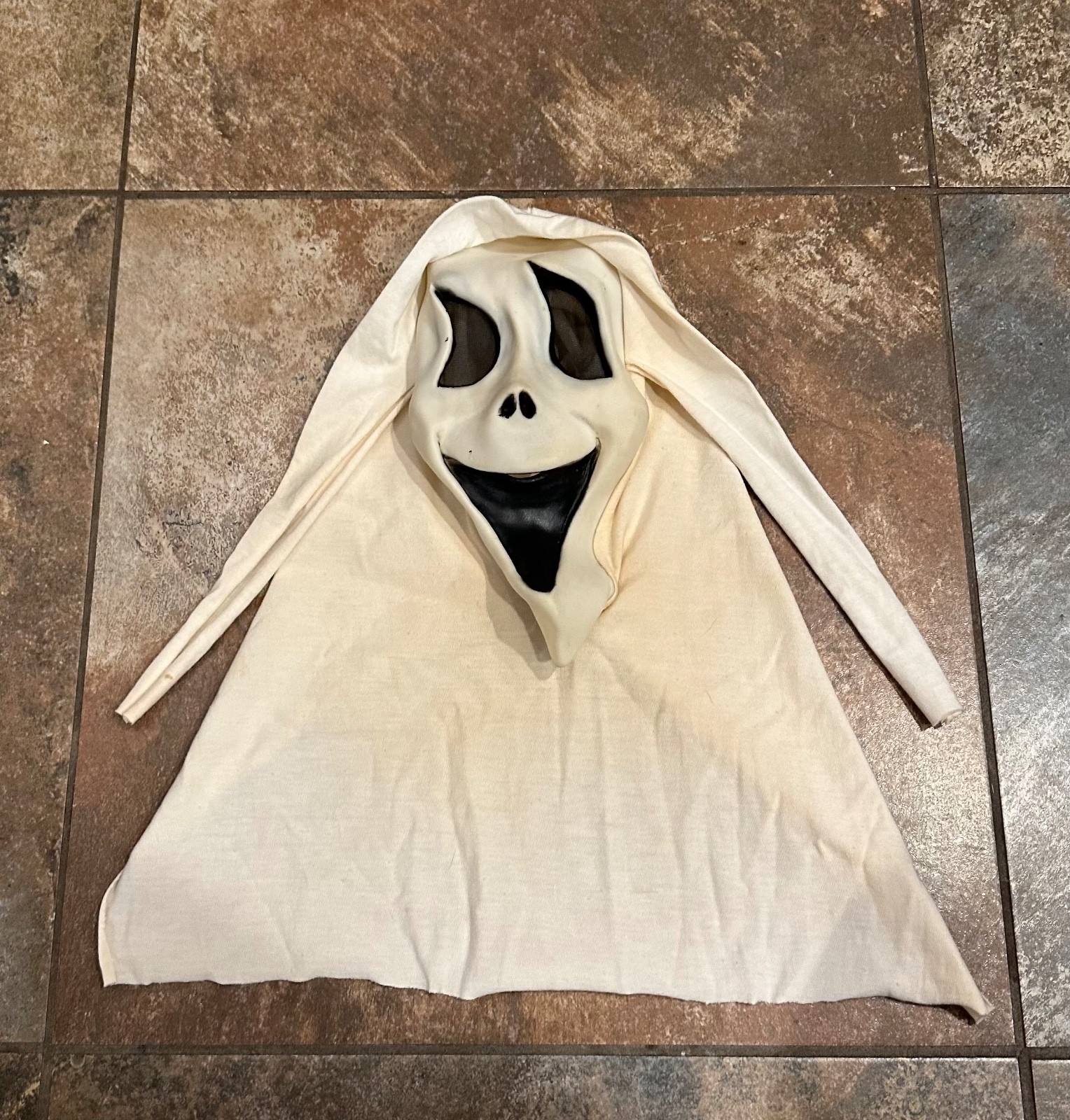 Rare 90’s Vintage Fun World Div Ghost Face Scream Mask - Glow In The Dark