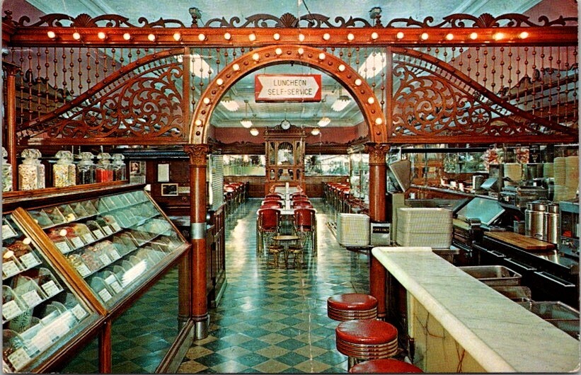 Postcard Lunchenette Soda Fountain Zaharako's in Columbus Indiana IN       1025