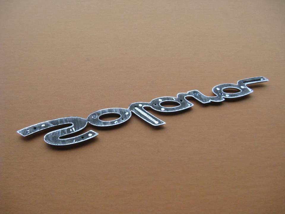 99 00 01 02 03 TOYOTA SOLARA ЗАДНЯЯ КРЫШКА ХРОМИРОВАННАЯ ЭМБЛЕМА ЛОГОТИП ЗНАЧОК ЗНАК Б/У A45681 - Изображение 4 из 4