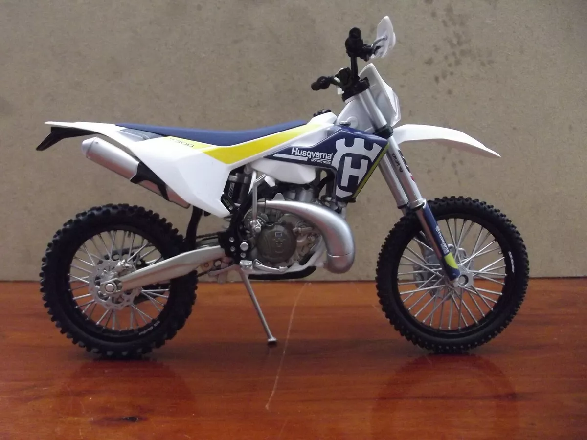 Husqvarna 2 stroke dirt bike deals
