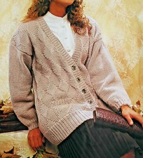 ✨D13 FREE POST  Knitting Pattern Ladies/Girls Easy Knit Chunky Cardigan 30"- 40"
