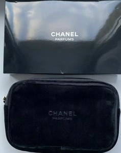chanel makeup bag