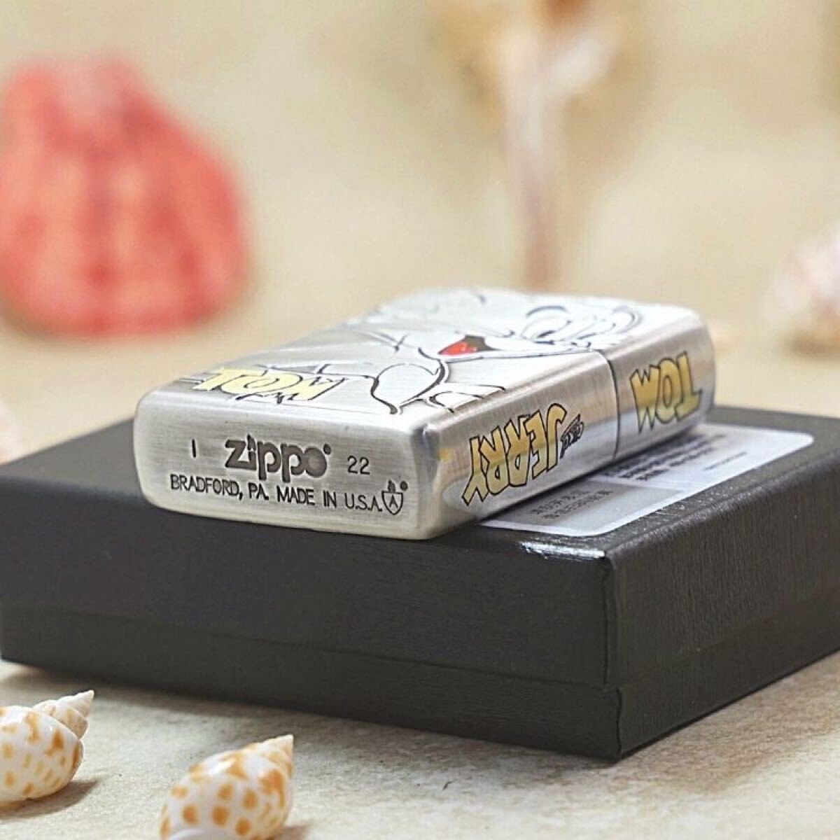 Zippo Tom And Jerry 2 Sided Design Silver Etching Lighter Regular