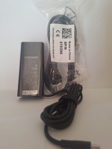 Del 65 W USB Power Cord (Black) - Picture 2 of 2