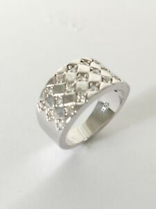 925 Sterling Silver Curved Wedding Band AAA Cubic Zirconia White Gold Finish
