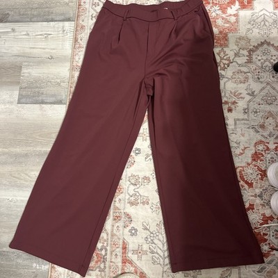 Halara Women s pleated dress pants Front pockets. Size Xl