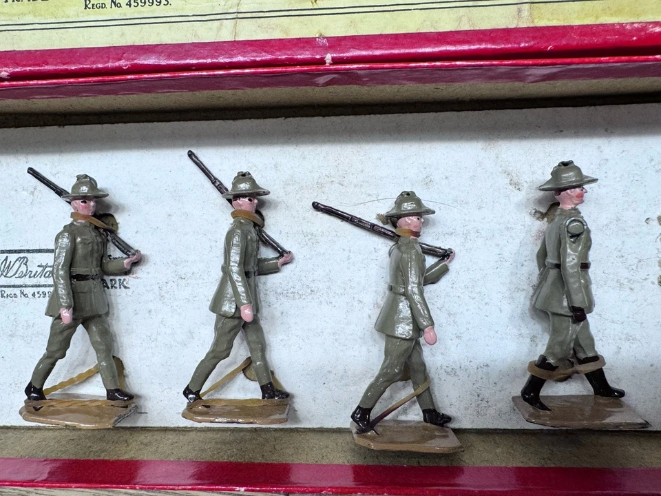 Britains: Boxed Set 1544 - Australian Infantry. Pre War c1930s - image 2 of 4