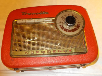 Nordmende Transita  Radio Kofferradio 50er Jahre in rot-selten