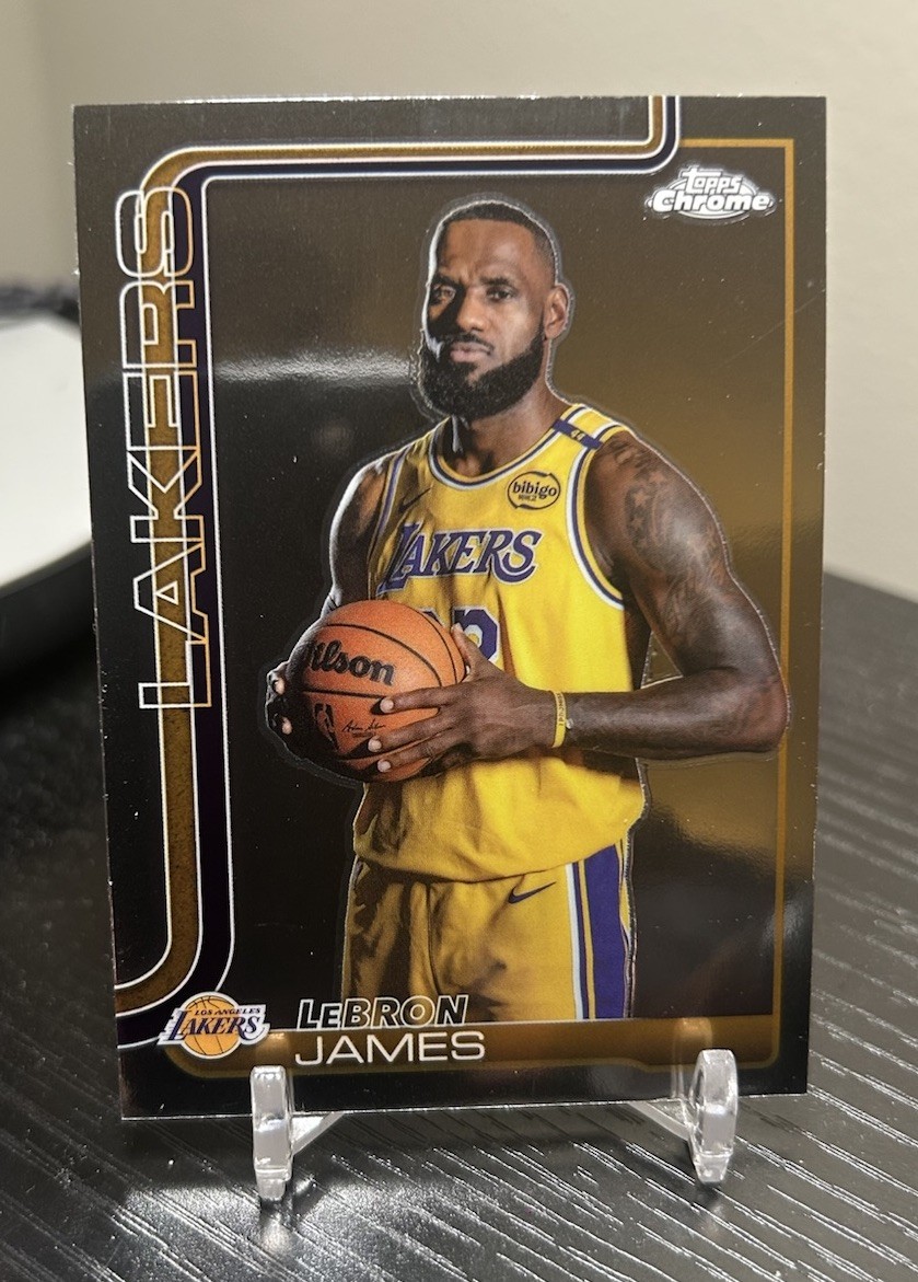 2025-26 Topps Chrome LeBron James Image Variation #127 SSP