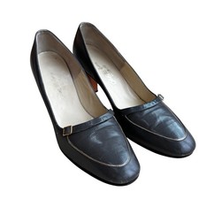 Vintage Saks 5th Avenue gray leather pumps gold trim size 7.5AA high heel shoes