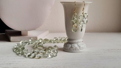 HANDGEMACHTES SET COLLIER + OHRRINGE AUS GRÜNEM AMETHYST NATUR TROPFENSCHLIFF