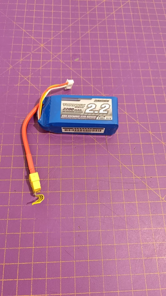 Turnigy 2200mAh 3S (11.1V) 30C Shorty LiPo Battery Pack w/XT60_0.2_5 - Bild 2 von 4