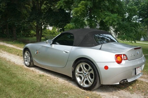 2004 BMW Z4 2.5