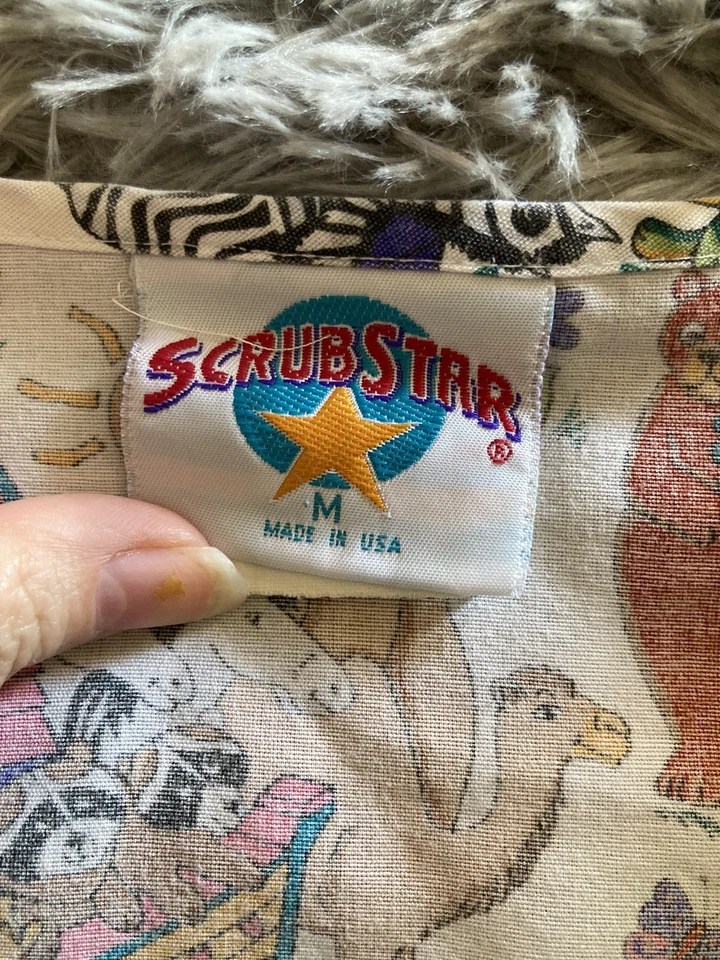 Women’s Longsleeve Scrub Button Up Jacket Noah’s Ark Animals Scrubstar Size M - Image 3 of 4