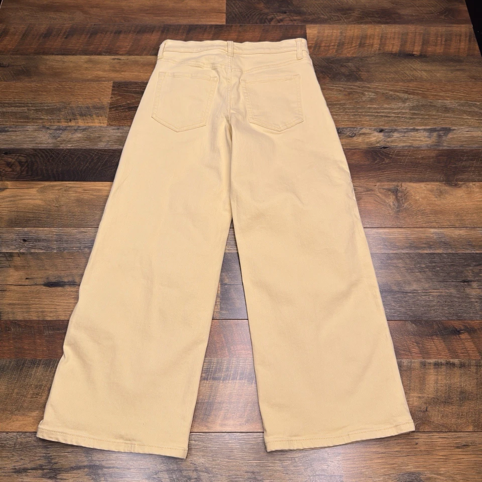 Pantalones de mezclilla cortos Banana Republic de pierna ancha para mujer 26/2 cítricos pálidos tiro alto elásticos Foto 2 de 4