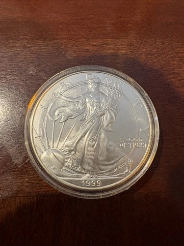 United States Mint 1999 American Silver Eagle 1 oz 0.999 Fine Silver Coin