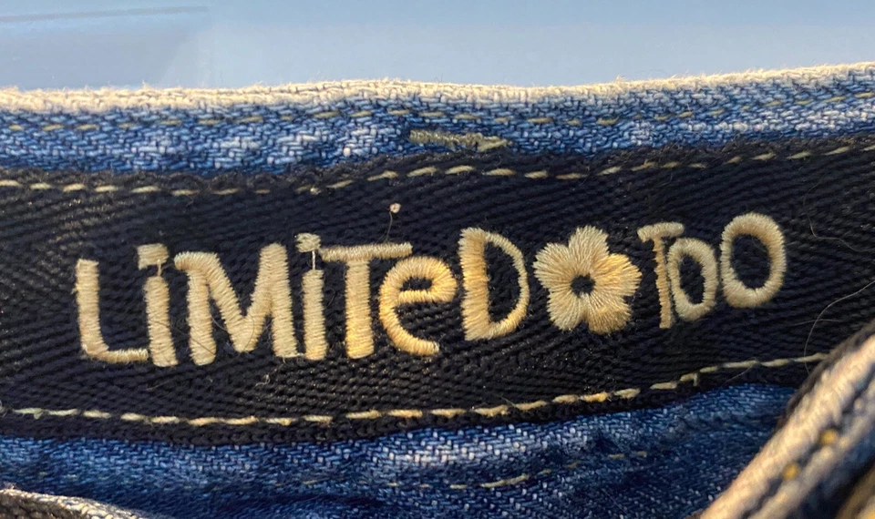 Limited Too Women’s Denim Jeans Skirt Sz 29 - Image 4 of 4