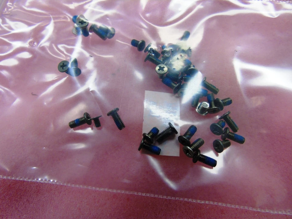 Juego de tornillos originales para computadora portátil Fujitsu LifeBook AH532 Foto 3 de 3