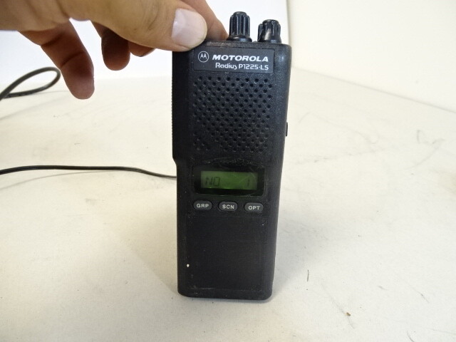 MOTOROLA RADIUS P1225-LS P94ZRH95A2AA RADIO | eBay