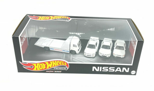 Hot Wheels 1:64 Nissan Skyline GT-R Premium Collector Set