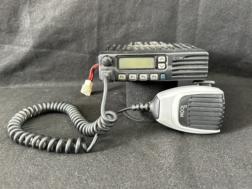 NICE ICOM MOBILE IC-F121 VHF 128 CH + ICOM HM-148 GRAY/BLACK MICROPHONE TESTED - Picture 2 of 9