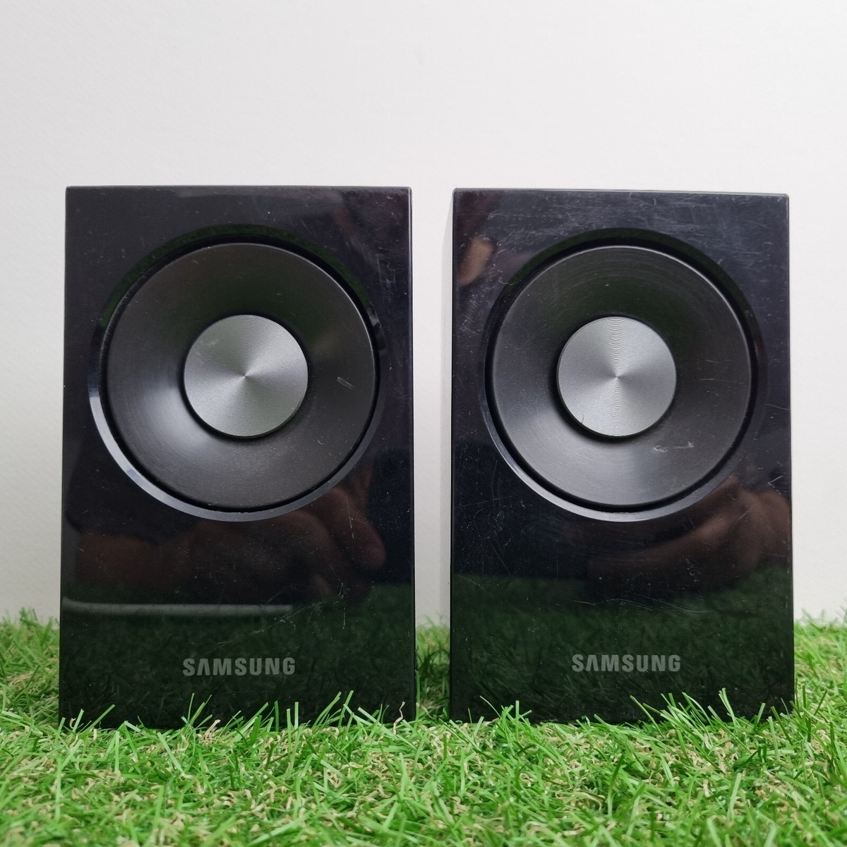 Samsung PS-DS2 Home Cinema Satellite Speakers X2 UK