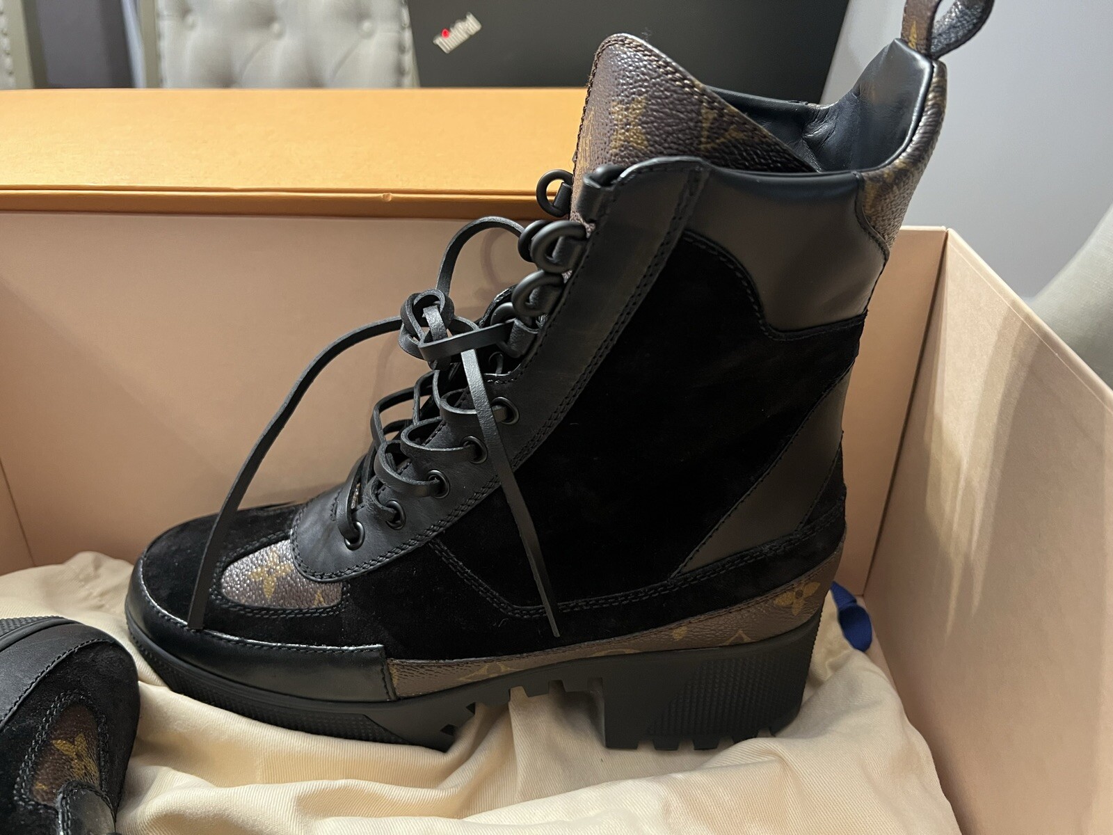 louis vuitton laureate boot