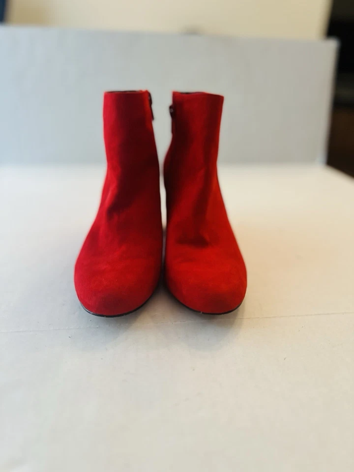Inc Mujeres Rojo Gamuza 2.5” Botas Tacón Bloque EE. UU. Talla 6M Foto 2 de 4